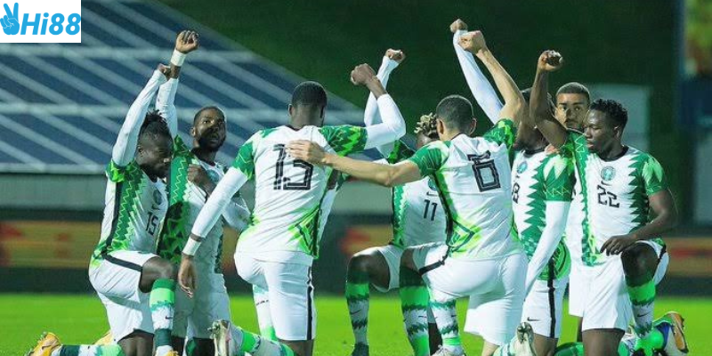 Tham khảo nhận định chuyên gia và nghiên cứu lịch sử thi đấu